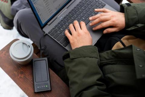 Staying Safe and Connected: The Security Side of Off-Grid Technology