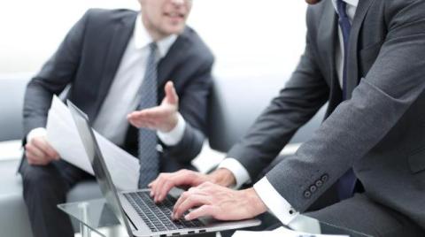 How AI Contract Solutions Reduce Risk and Cost