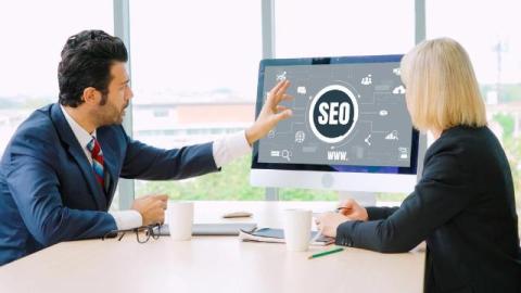 Custom SEO Services vs Pre-Packaged Plans: What Works Best?