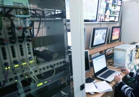 What Network Observability Reveals That Traditional Monitoring Misses