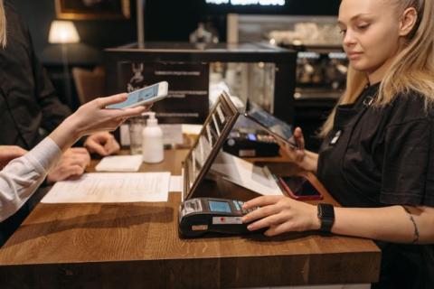 How Modern POS Platforms Help Retailers Reduce Operational Risk